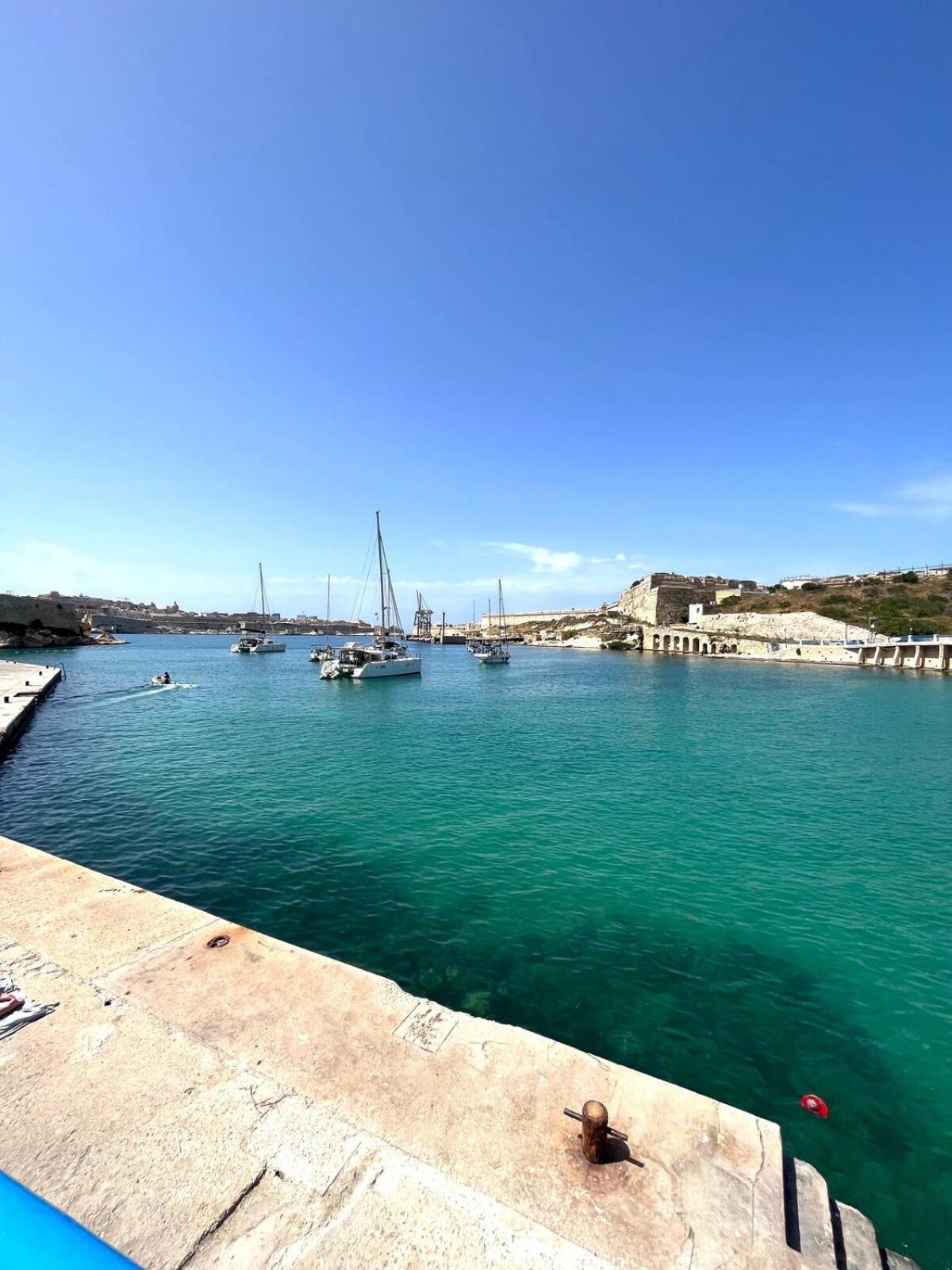 Harbour View Apt With Terrace Kalkara Eksteriør bilde